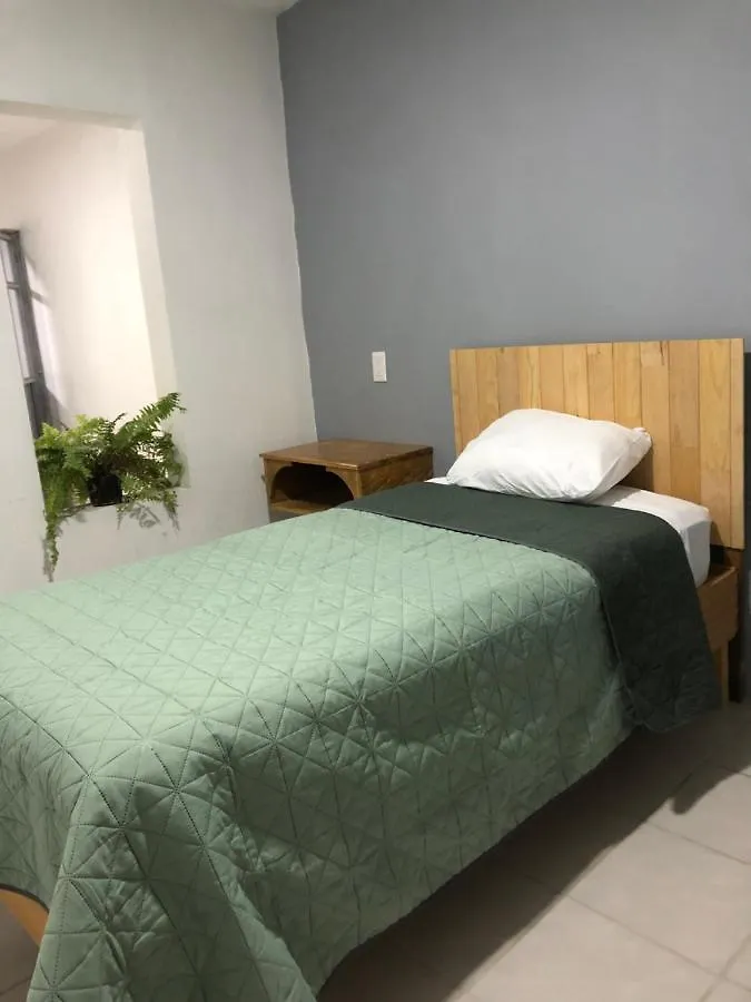 Pensión Hotel Casa Tanah Zapopan